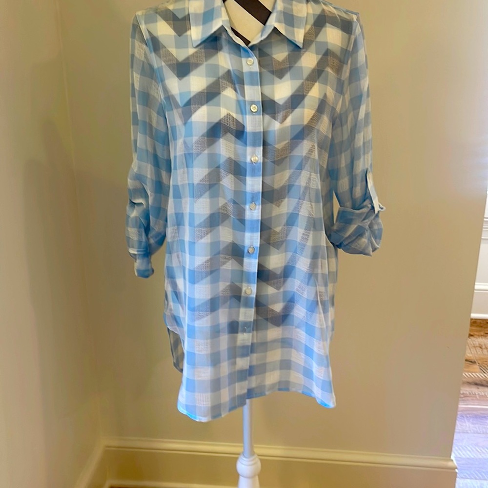 Women’s Calvin Klein blue/white blouse. Size medium